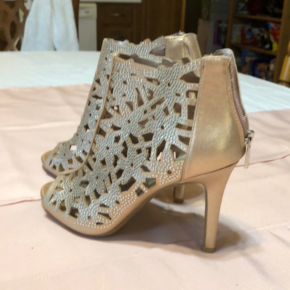 Ladies Shoes
